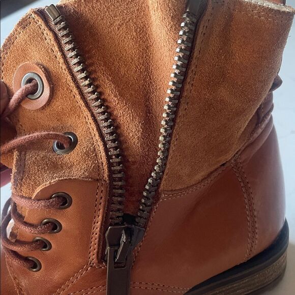 Anthro Tara M Loris Genuine Leather + Suede Utility Moto Boots Lace-Up Heeled 8 - Picture 8 of 9